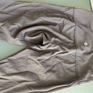 Women’s Size 4 crop leggings